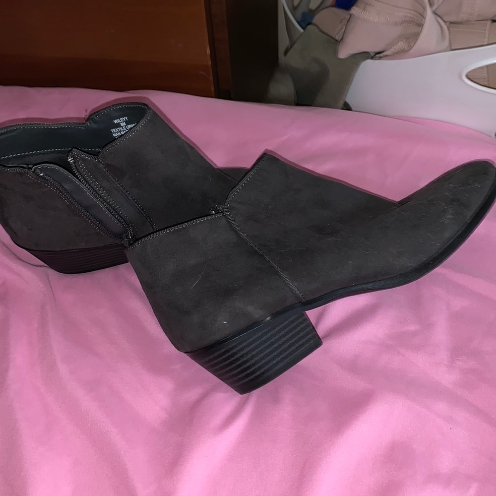 Cute grey shoes